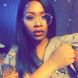 Meet your Posher, Rose